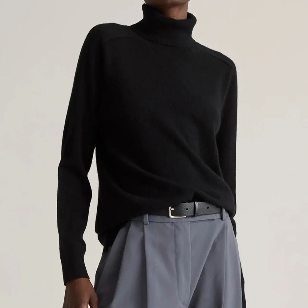 Quince Mongolian Cashmere Turtleneck Sweater in Black - Fall 2023 - Size Small